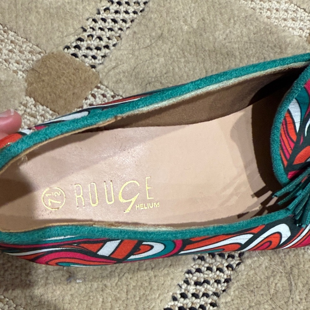 Worn ONCE Teal, Fucsia, Tassel Patterned Loafers Women’s 7.5 - Picture 3 of 4